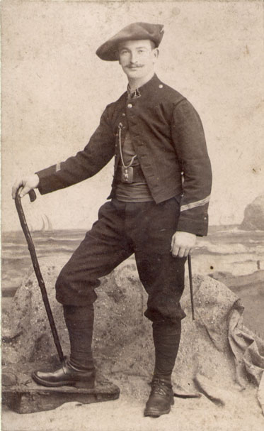 Un soldat de 1ère classe du 7ème régiment de Génie en tenue alpine
